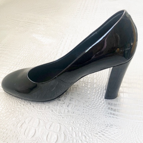 Vis a Vie Women’s Patent Leather Heel - Picture 5 of 8